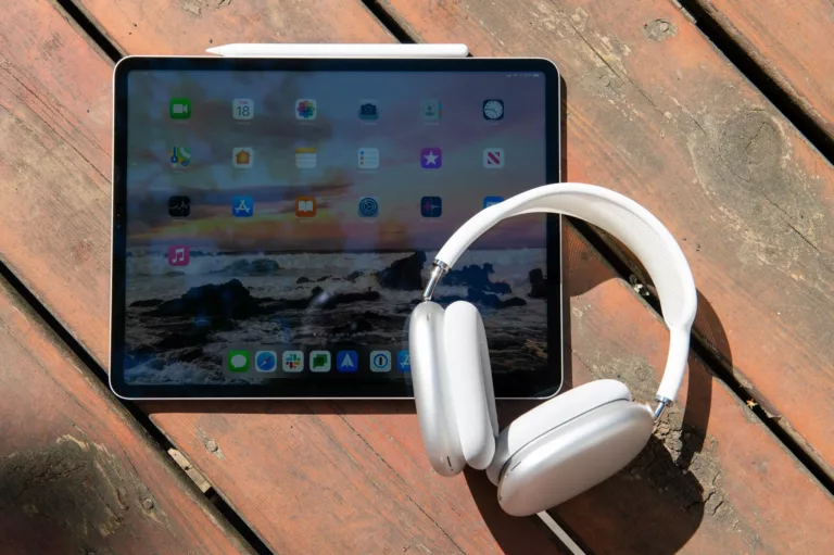 How to Connect Two Bluetooth Headphones to an iPad? 5