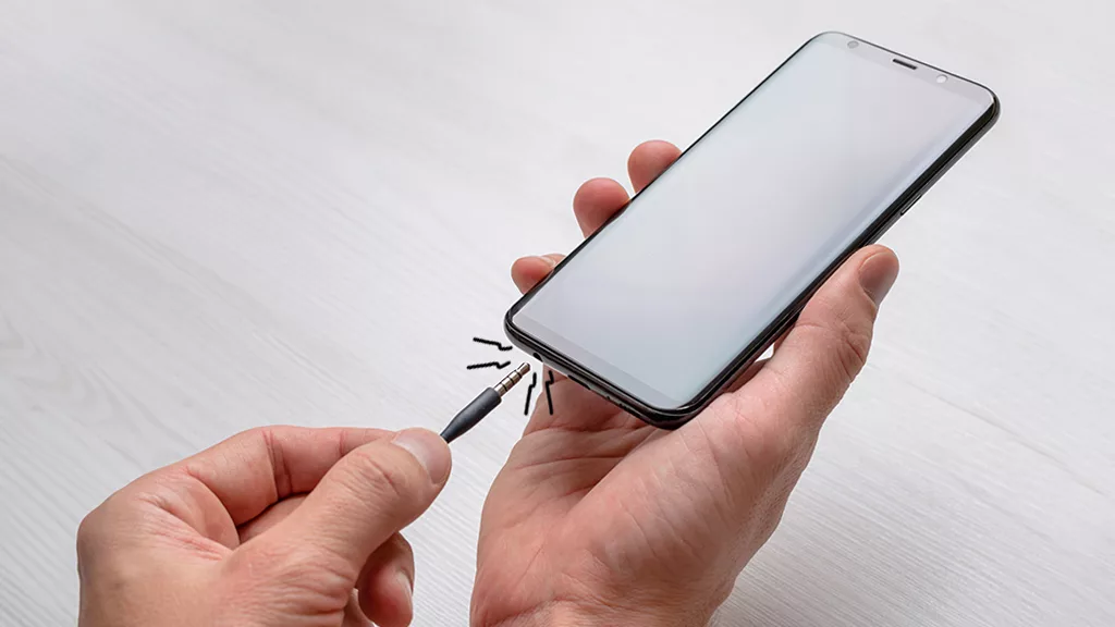 How to Fix the Headphone Jack on Your Phone? DeviceMAG