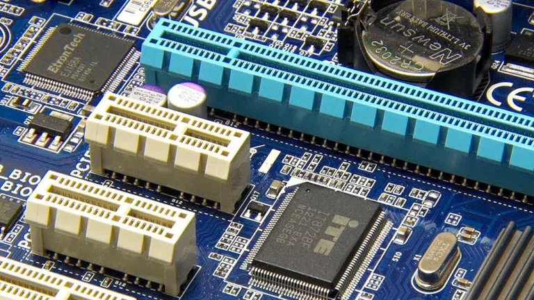 Exploring PCI Express Slots for High-Speed Connections 7