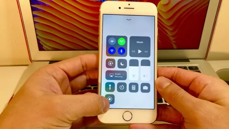 How to Screen Record on an iPhone 7? 7