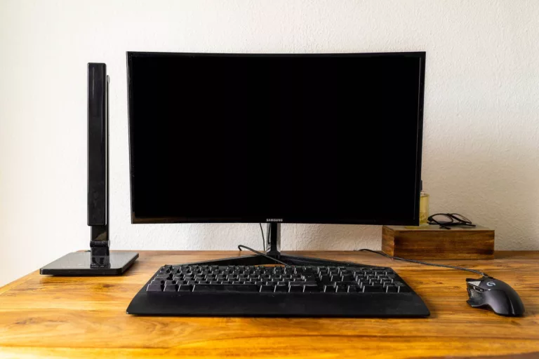 How to Troubleshoot a PC with No Display? 11