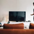 How to Connect Your TV to the Internet? 9