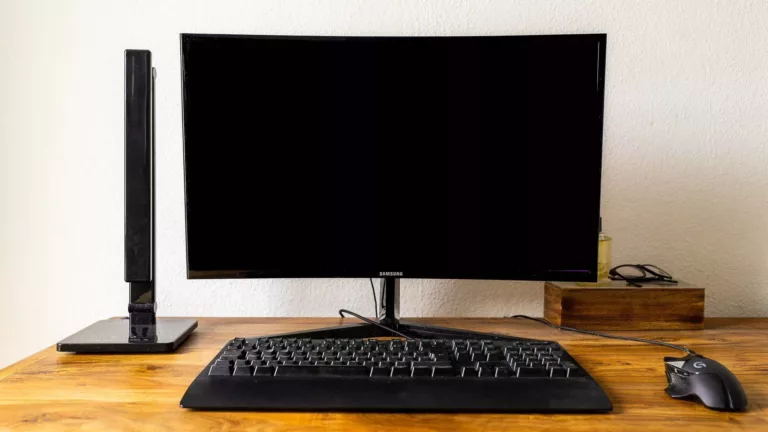 How to Solve the Mystery of Randomly Black Screening Monitors? 3