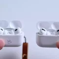 Comparing AirPods 1 and 2: What's the Difference? 9