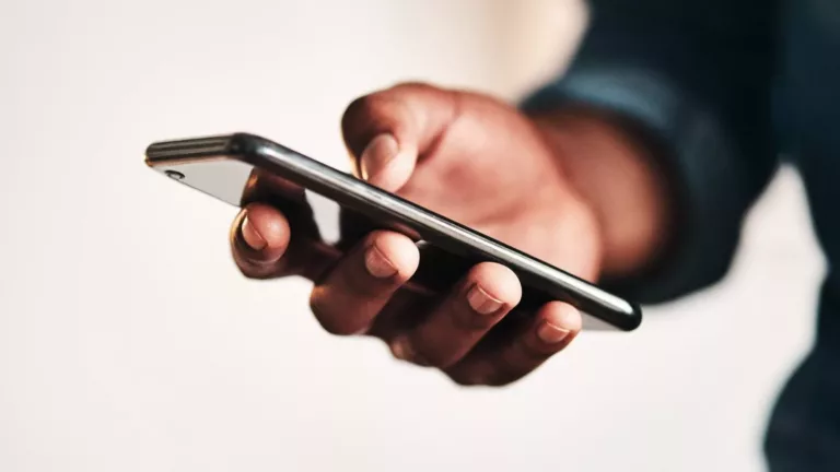 Why Does My Phone Hang Up By Itself? 15