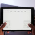 Why is Keyboard Split On iPad? 5