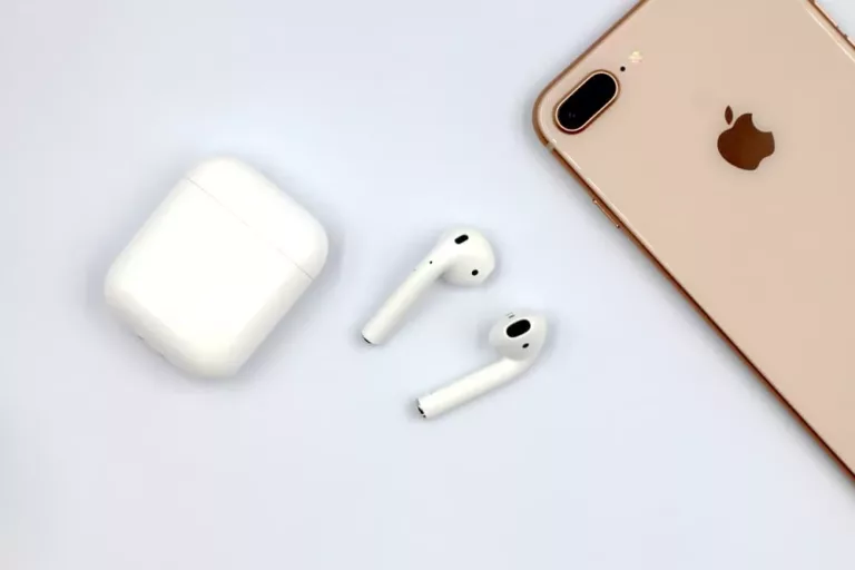 AirPods Pro Mute Control: A Convenient Feature for Enhanced User Experience 3
