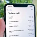 How to Set Up Voicemail on iPhone 12? 1