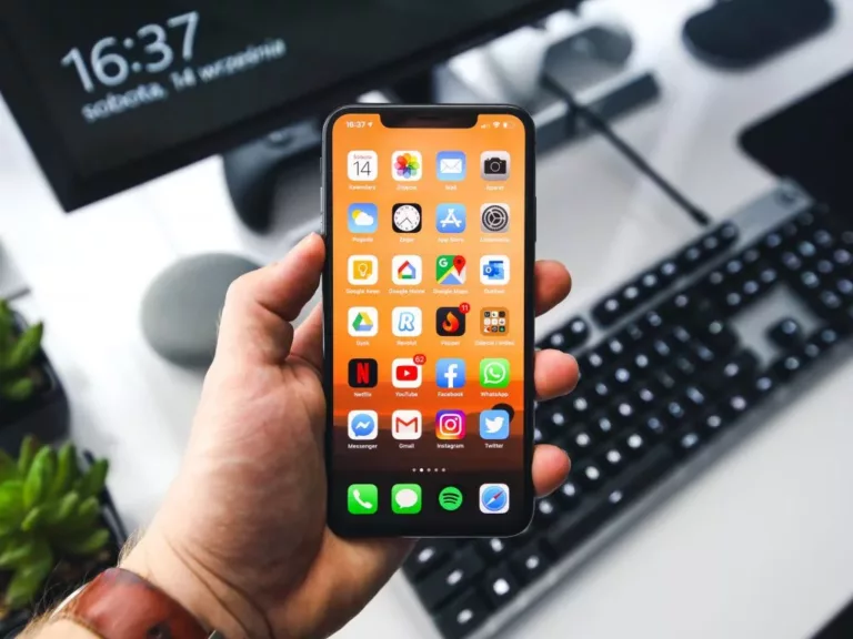 iOS App Hacker: Unveiling the Vulnerabilities of Apple's Operating System 7