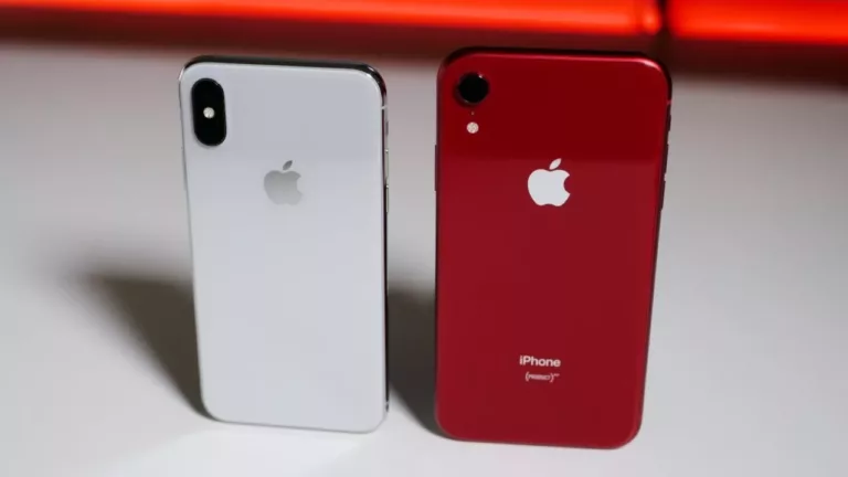 Are iPhone X and XR the Same Size? 19