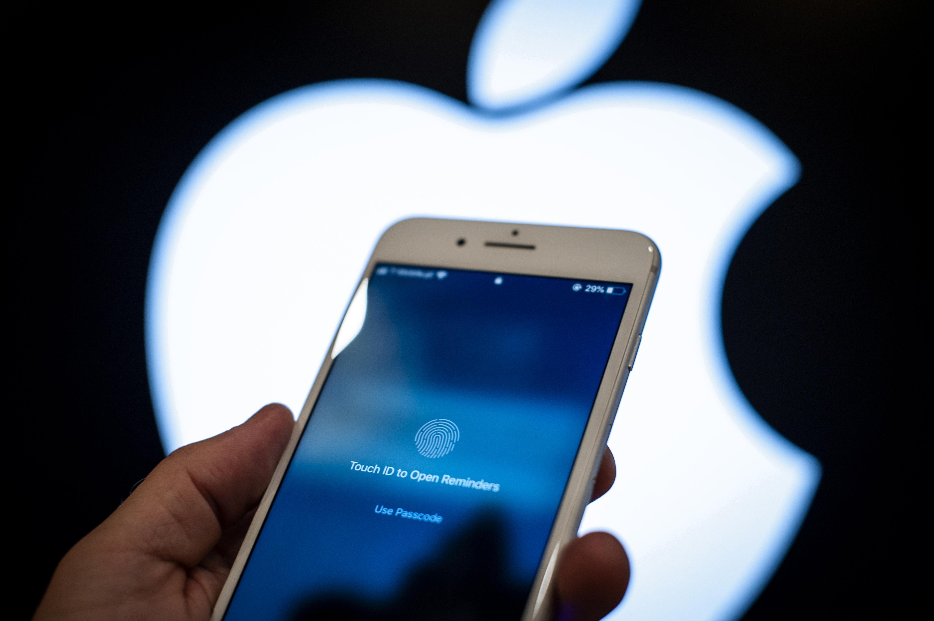 Understanding the Risks of iOS Hacking 5
