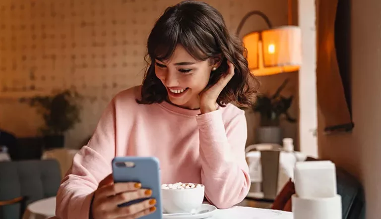 How Do You Give A Thumbs Up On A Text? 17