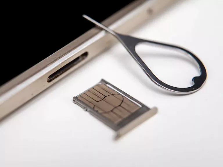 What Happens If You Switch SIM Cards in iPhones? 5