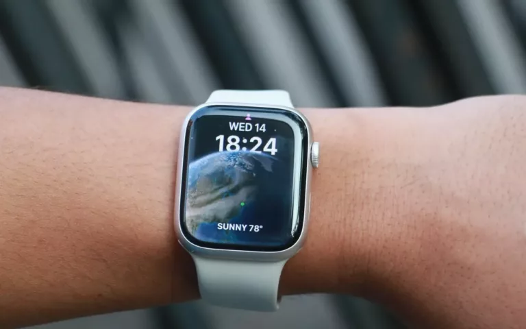 What Wrist Should You Wear Your Apple Watch? 7
