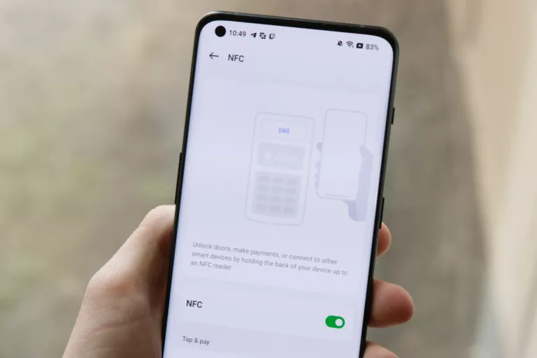 The SKMS Agent Service: Ensuring Secure Mobile-NFC Services 1