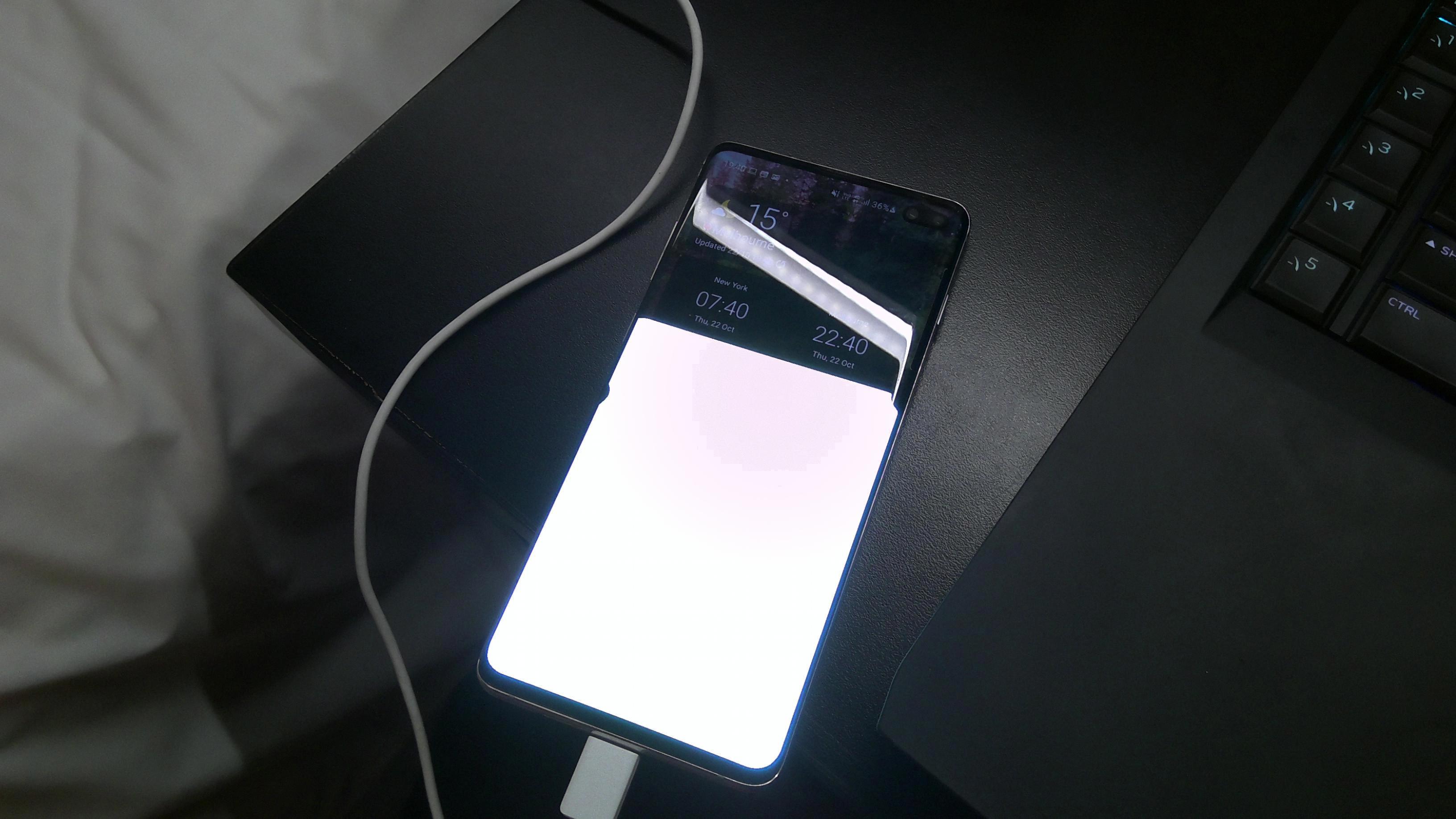 How to Fix White Screen Flashing on Samsung S10? 9