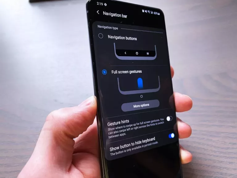 Exploring the Different Navigation Button Options on Your Phone 17