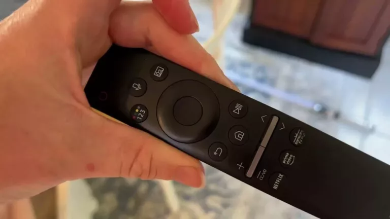 How to Change Batteries on Your Samsung Smart TV Remote? 17