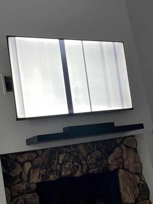 horizontal white lines on tv screen horizontal white lines on tv screen