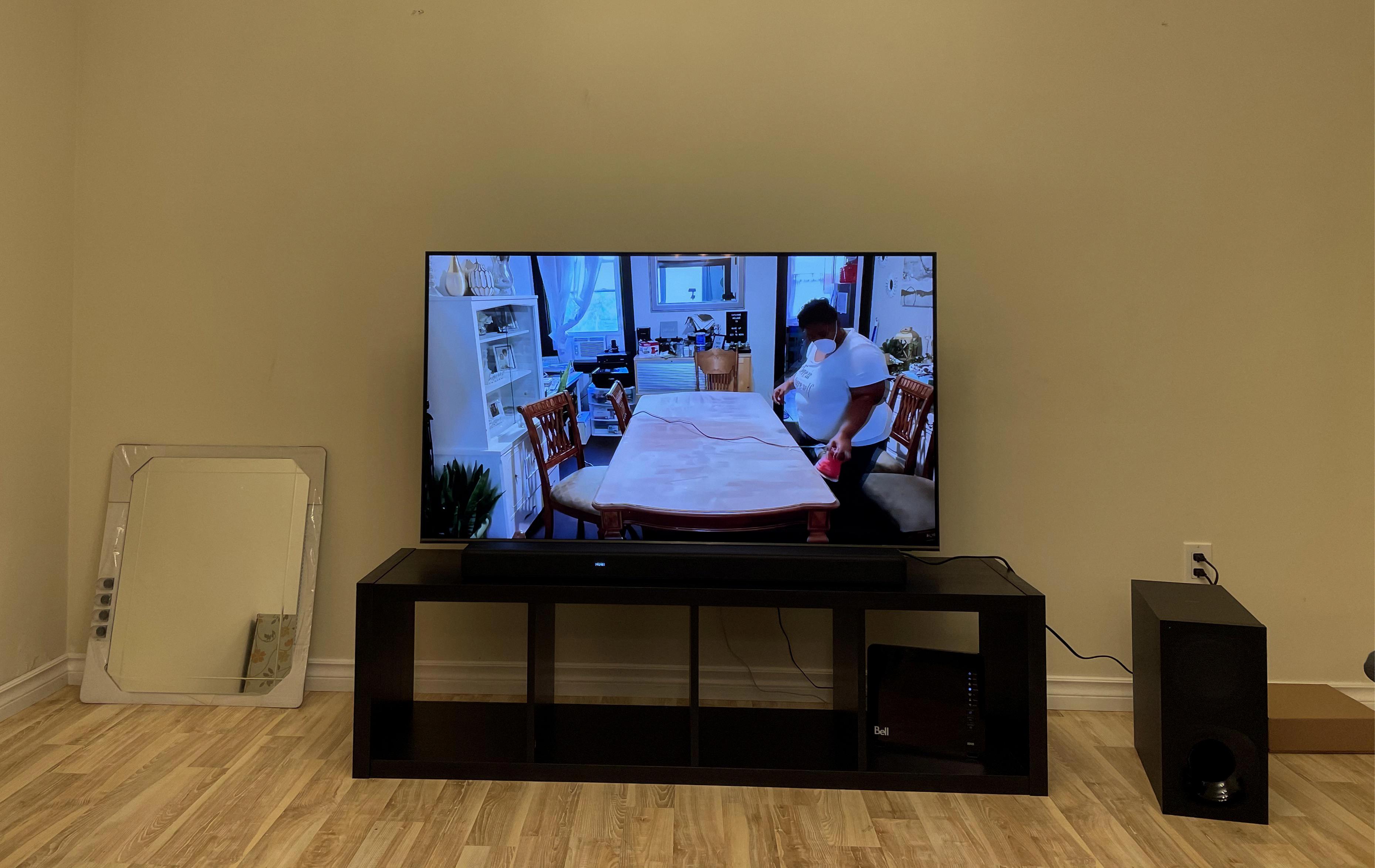 How Much Does 55 Inch TV Weigh? 1