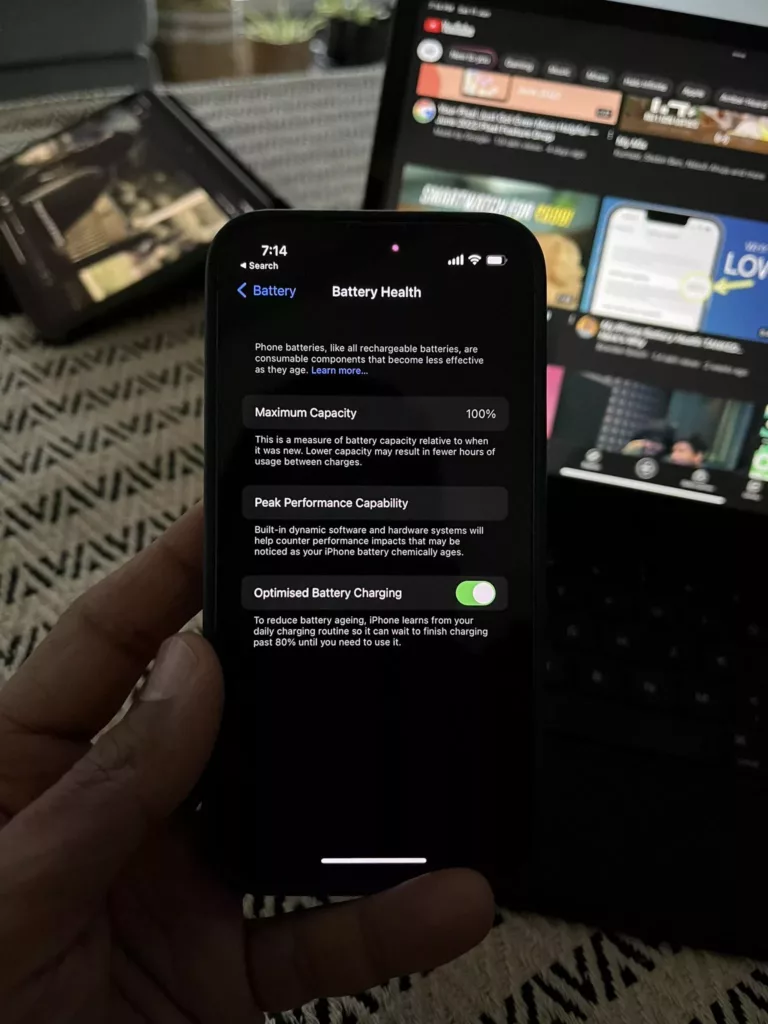 How to Initiate Battery Sharing on iPhone 13? 5