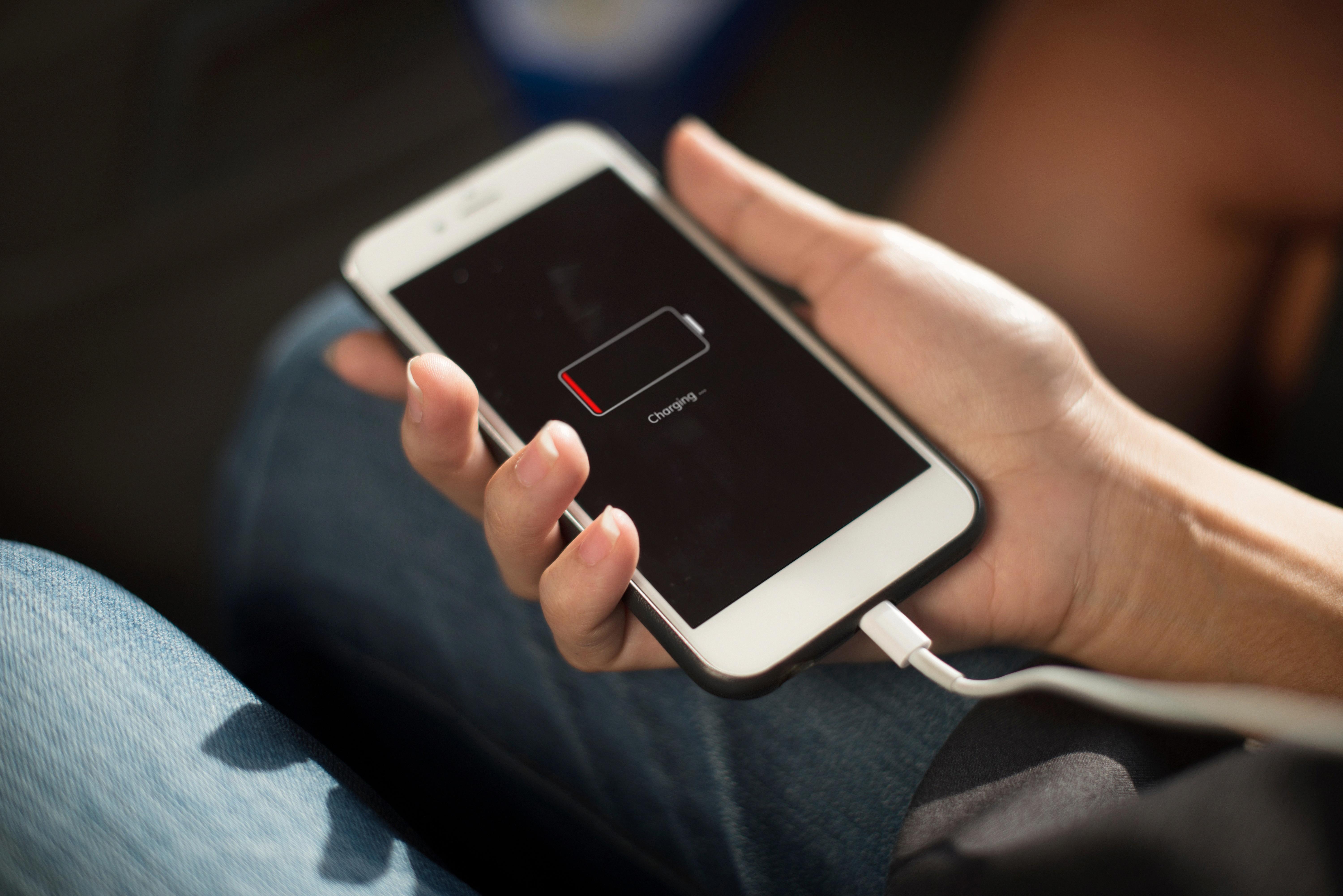 how to tell if your iphone battery is fried