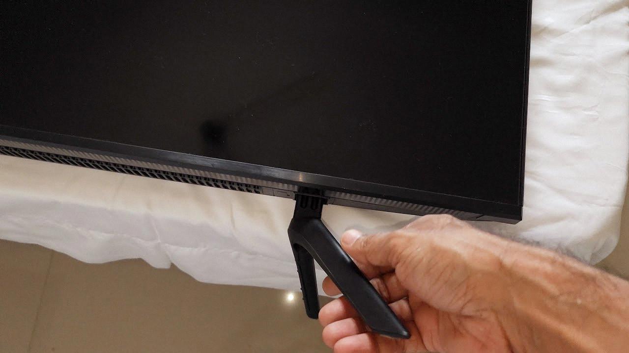 samsung tv stand legs how to install