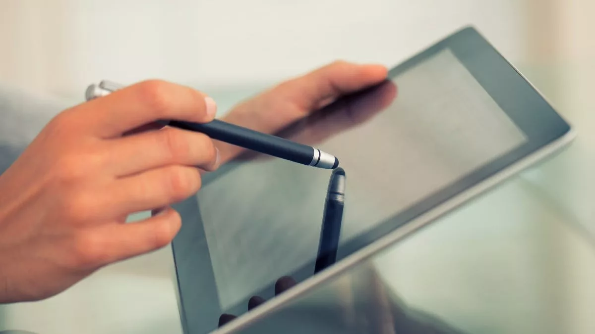 Can a Stylus Work on Any Phone? 13