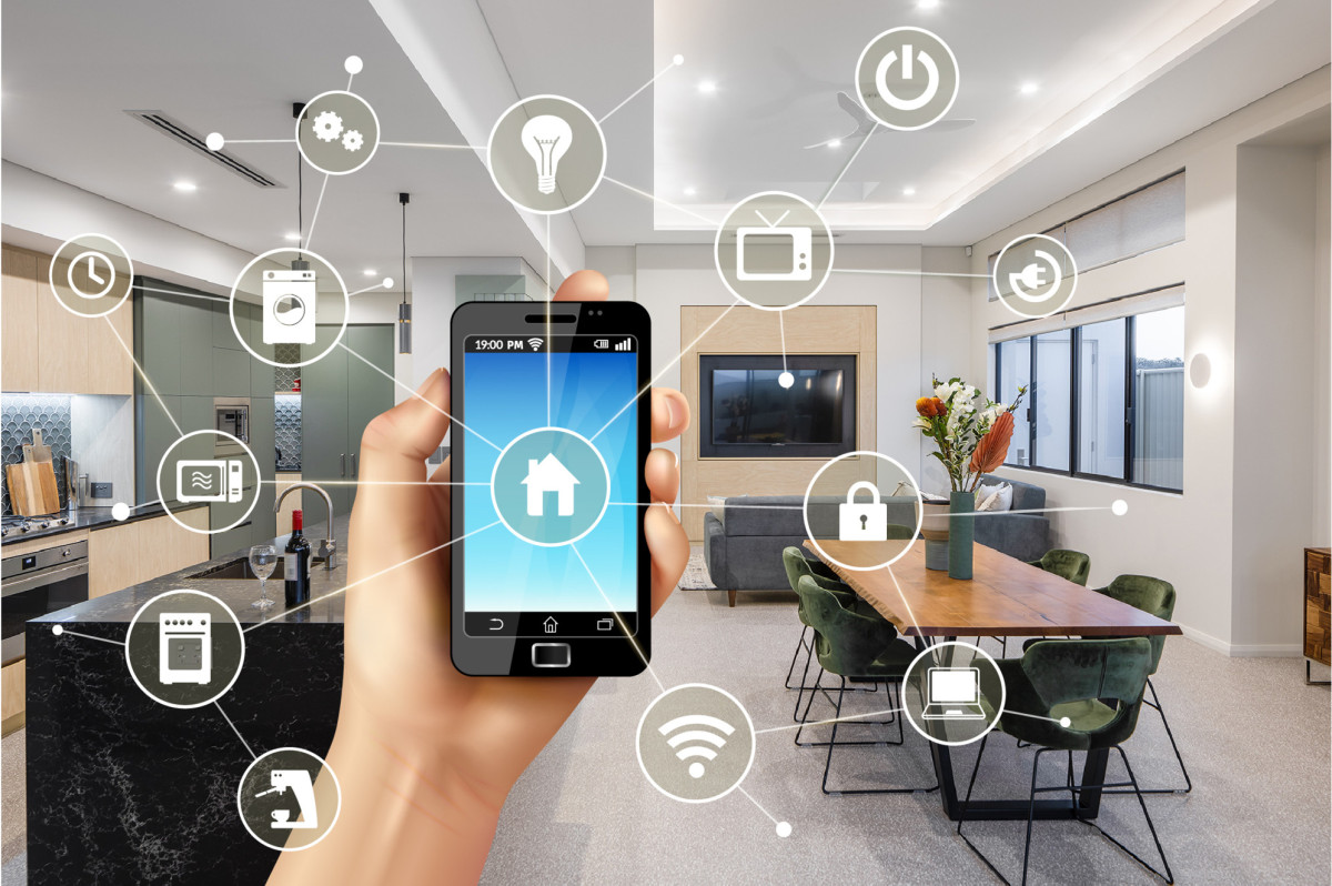 Smart Home Technology: The Definitive Guide 1 A diagram of a cell phone controlling aspects of a smart home.