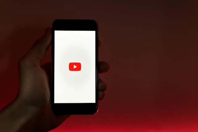 How to Fix YouTube App Download Issues on iPhone 3 Update or Reinstall the YouTube App